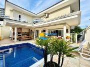 Casa com 3 dormitórios à venda, 350 m² por R$...