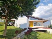 Casa com 3 dormitórios à venda, 350 m² por R$...