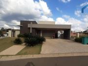 Casa com 3 dormitórios à venda, 350 m² por R$...