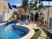 Casa com 3 dormitórios à venda, 354 m² por R$...