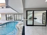 Casa com 3 dormitórios à venda, 355 m² por R$...