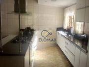 Casa com 3 dormitórios à venda, 356 m² por R$...