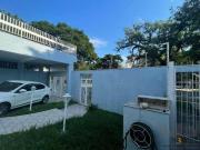 Casa com 3 dormitórios à venda, 358 m² por R$...