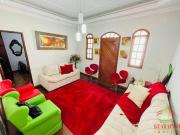 Casa com 3 dormitórios à venda, 360 m² por R$...