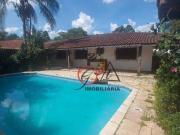 Casa com 3 dormitórios à venda, 360 m² por R$...