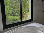 Casa com 3 dormitórios à venda, 360 m² por R$...