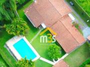 Casa com 3 dormitórios à venda, 370 m² por R$...