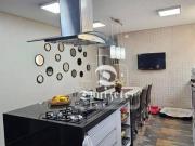 Casa com 3 dormitórios à venda, 376 m² por R$...