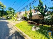 Casa com 3 dormitórios à venda, 380 m² por R$...