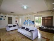 Casa com 3 dormitórios à venda, 380 m² por R$...