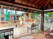 Casa com 3 dormitórios à venda, 387 m² por R$...