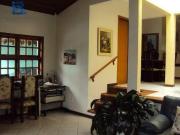 Casa com 3 dormitórios à venda, 390 m² por R$...