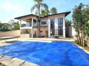 Casa com 3 dormitórios à venda, 400 m² por R$...