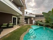 Casa com 3 dormitórios à venda, 402 m² por R$...