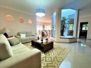 Casa com 3 dormitórios à venda, 414 m² por R$...