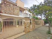 Casa com 3 dormitórios à venda, 415 m² por R$...