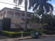 Casa com 3 dormitórios à venda, 430 m² por R$...