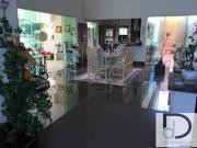 Casa com 3 dormitórios à venda, 436 m² por R$...