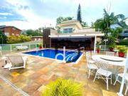Casa com 3 dormitórios à venda, 447 m² por R$...