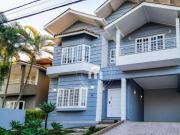 Casa com 3 dormitórios à venda, 450 m² por R$...