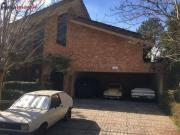 Casa com 3 dormitórios à venda, 450 m² por R$...