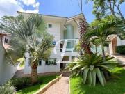 Casa com 3 quartos à venda, 450 m² por R$ 3.300.000...