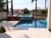 Casa com 3 dormitórios à venda, 500 m² por R$...