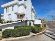 Casa com 3 dormitórios à venda, 521 m² por R$...