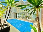 Casa com 3 dormitórios à venda, 537 m² por R$...