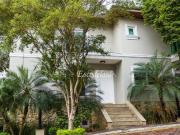 Casa com 3 dormitórios à venda, 540 m² por R$...