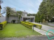 Casa com 3 dormitórios à venda, 559 m² por R$...