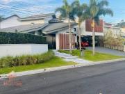 Casa com 3 dormitórios à venda, 590 m² por R$...