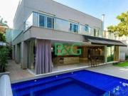 Casa com 3 dormitórios à venda, 600 m² por R$...