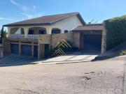 Casa com 3 dormitórios à venda, 786 m² por R$...