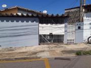 Casa com 3 dormitórios à venda, 79 m² por R$ 330.000,00...