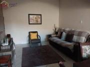 Casa com 3 dormitórios à venda, 83 m² por R$ 450.000,00...