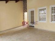 Casa com 3 dormitórios à venda, 90 m² por R$ 490.000,00...