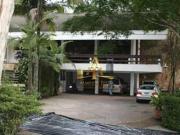 Casa com 3 dormitórios à venda, 932 m² por R$...