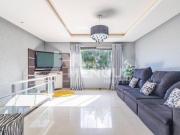 Casa com 3 dormitórios e 2 vagas à venda no bairro...