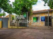Casa com 3 dormitórios e 2 vagas de garagem, à venda no...