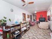 Casa com 3 dormitórios e 2 vagas de garagem, à venda no...