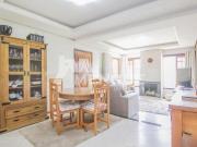 Casa com 3 dormitórios e 3 vagas de garagem, à venda em...