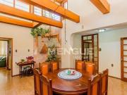 Casa com 3 dormitórios e 6 vagas de garagem, à venda no...