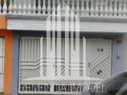 Casa com 3 dormitórios e uma vaga para venda na Vila...