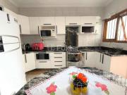 Casa com 3 dormitórios em Canoas