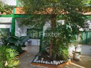 Casa com 3 dormitórios em Canoas