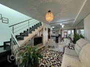 Casa com 3 dormitórios em Canoas