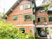 Casa com 3 dormitórios em Porto Alegre