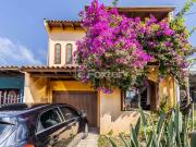 Casa com 3 dormitórios em Porto Alegre