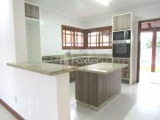 Casa com 3 dormitórios em Porto Alegre